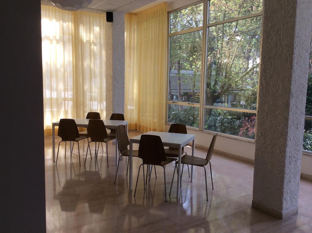 Hotel Augustus Milano Marittima Exterior photo